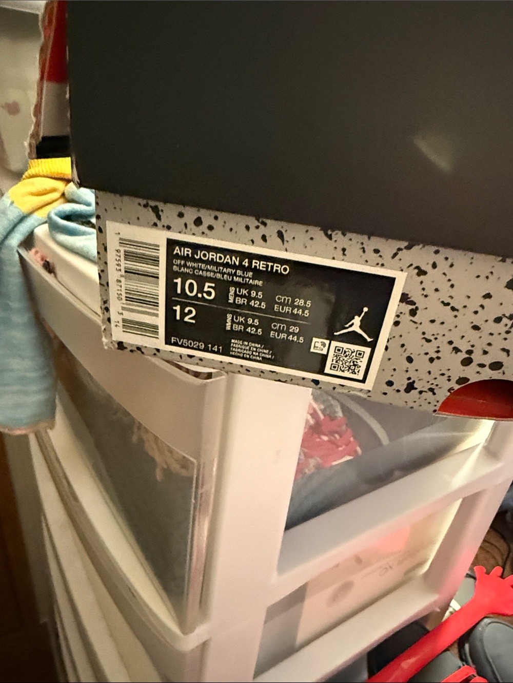 Jordan 4 - Picture 8 of 8